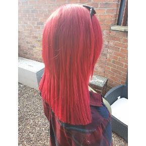 deep red hair